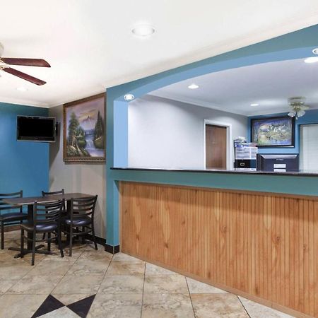 Lone Star Inn Kenedy ภายนอก รูปภาพ