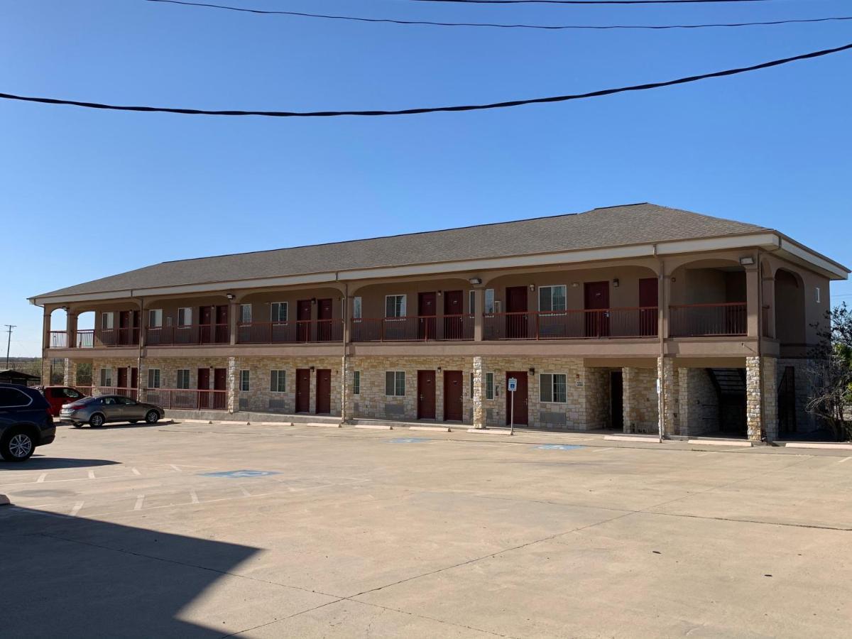 Lone Star Inn Kenedy ภายนอก รูปภาพ