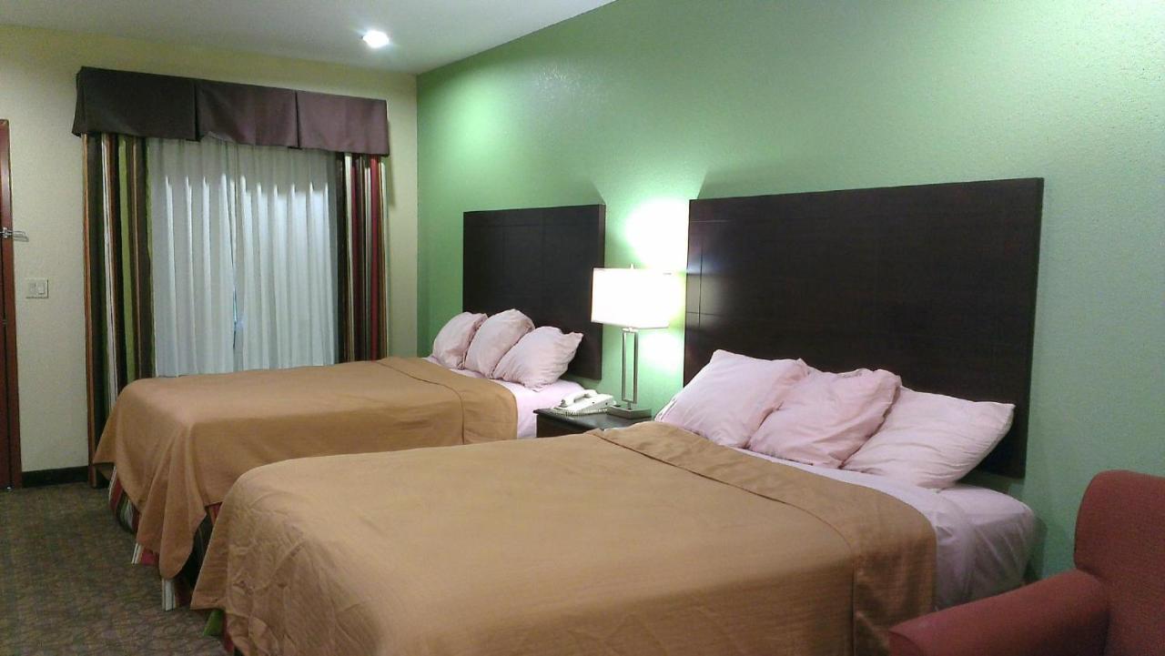 Lone Star Inn Kenedy ภายนอก รูปภาพ